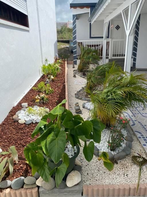 Bungalow Tafial Vue Sur Mer Sainte-Anne  Ngoại thất bức ảnh
